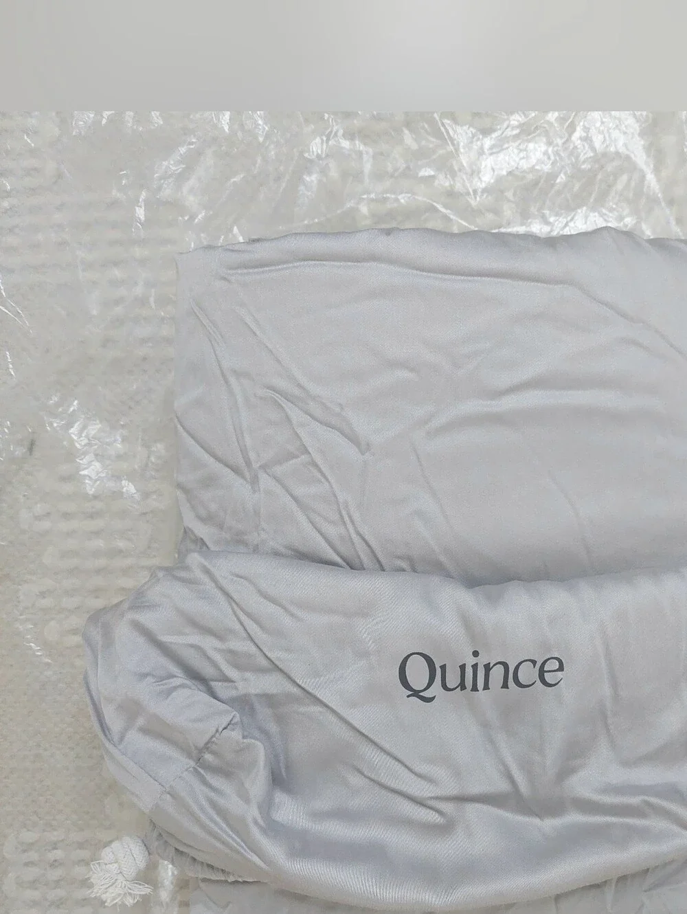 NWOT! Quince 100% Organic Light Gray Bamboo Duvet Cover! Full/ Queen (106)